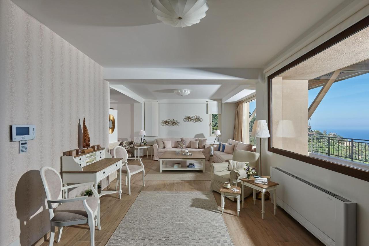 Villa Omikron Rodhiá Esterno foto